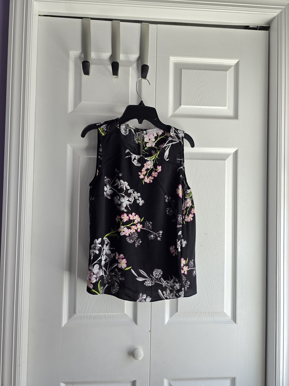 1 State Sleeveless Black Floral Women's Top Tulip Back Size XS
